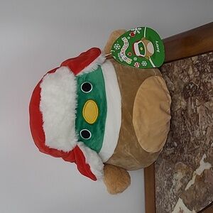 S8 Christmas Squishmallow Avery Kind of NWT (Tag removed then replaced)